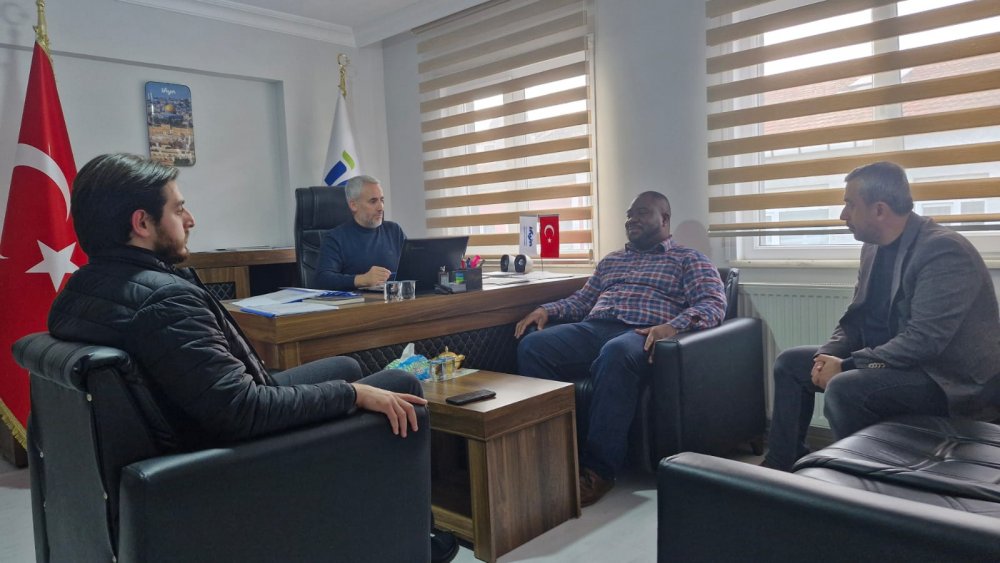 Togo Eğitim ve kalkınma derneği başkanı derneğimize ziyarette bulundu